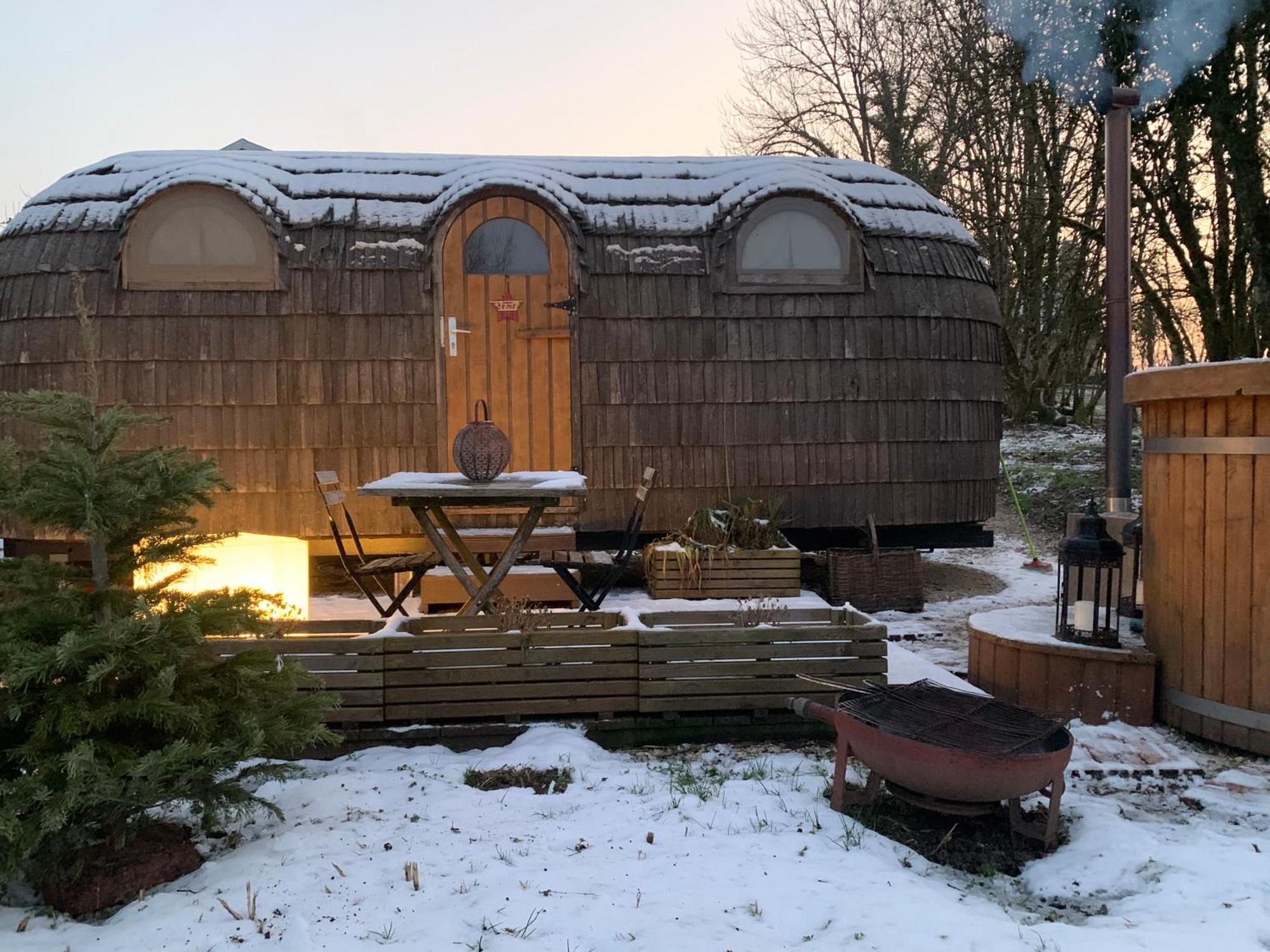 Cabane En Bois Avec Bain Nordique Et Sauna Marigny  Buitenkant foto